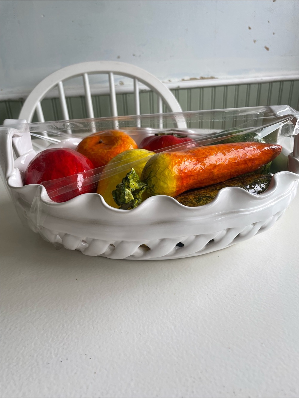 Vgt Ceramic bowl latticework basket hand painted vegetables Read details